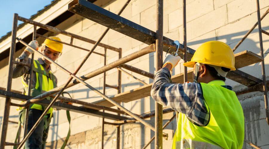 Professional residential roofers in Walnut Springs, TX